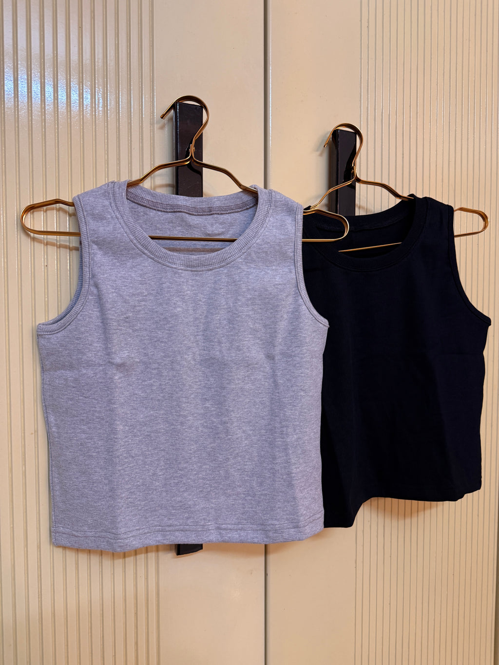 Women’s Crew Neck Rib Tank Tops