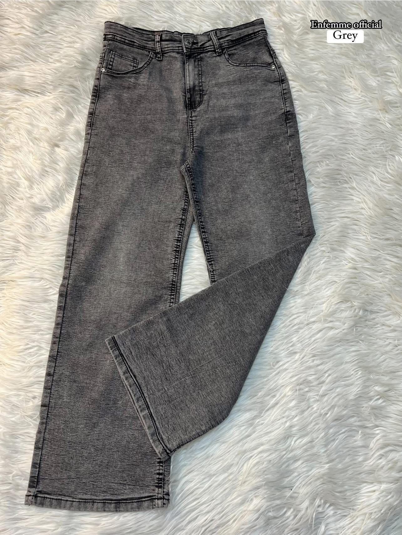 Ladies Baggy Jeans