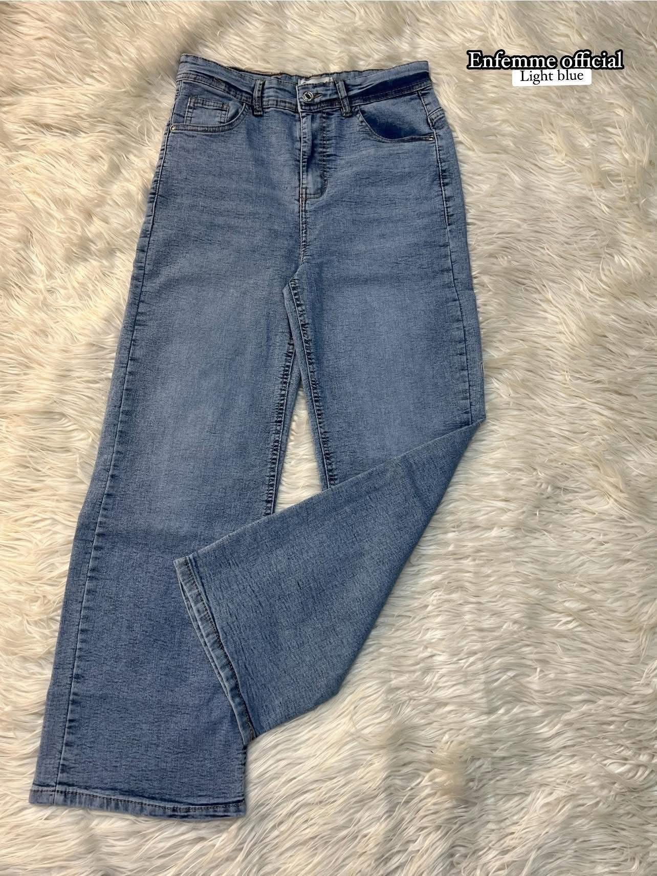 Ladies Baggy Jeans