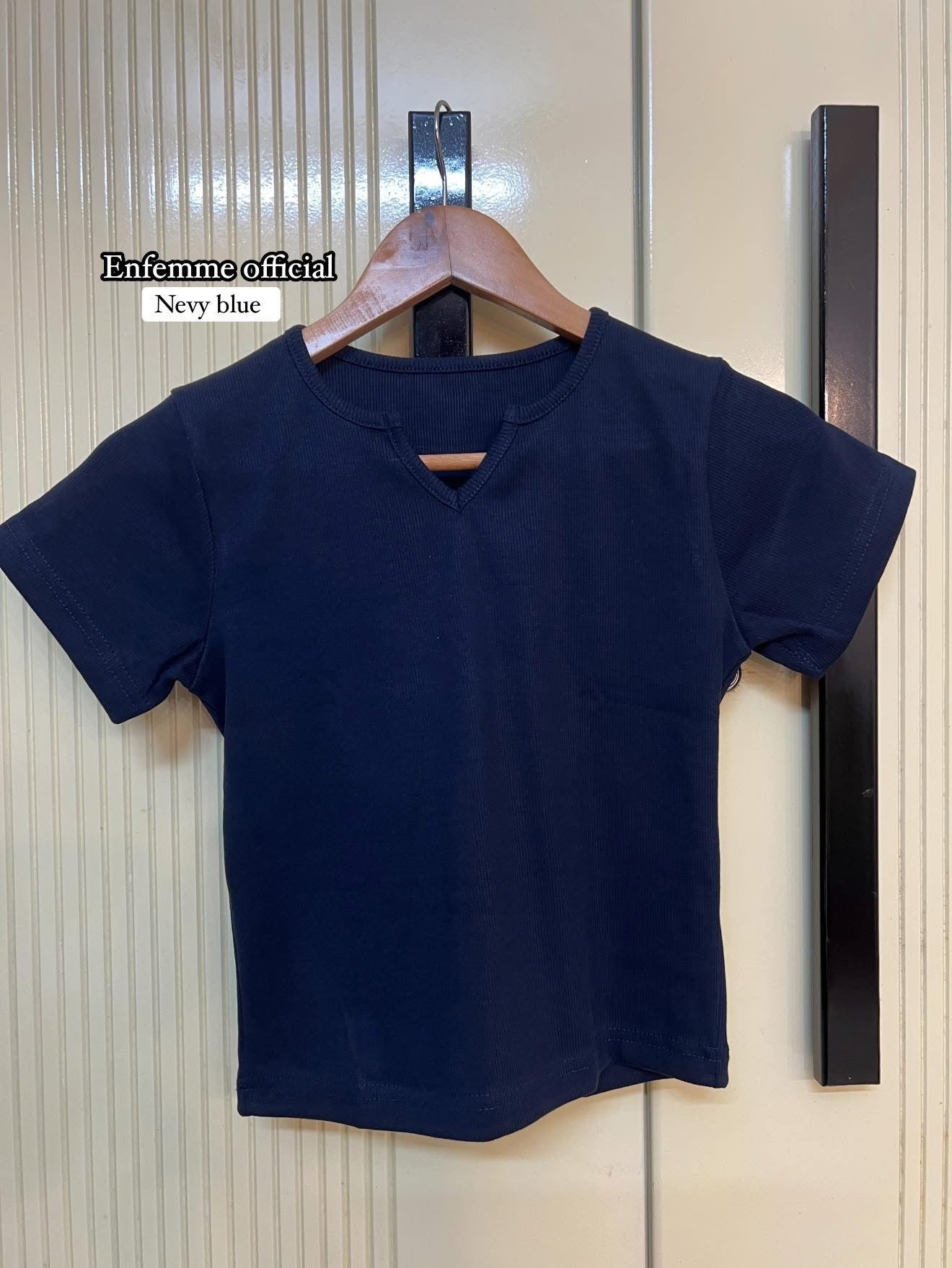 V neck crop tops