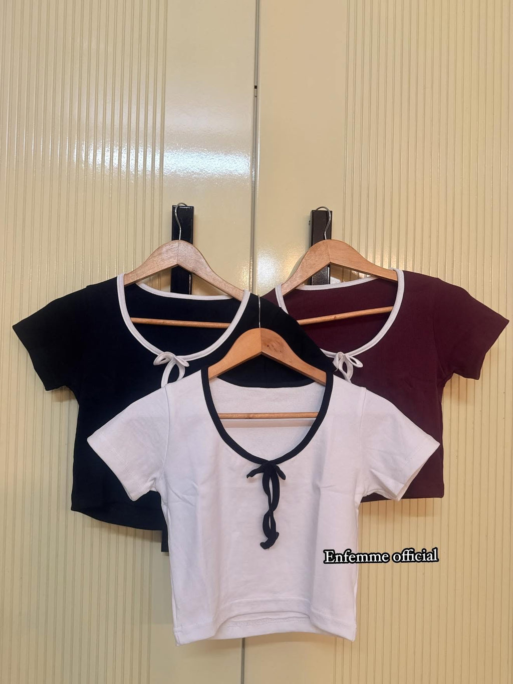 Ribbed Bow tie crop top