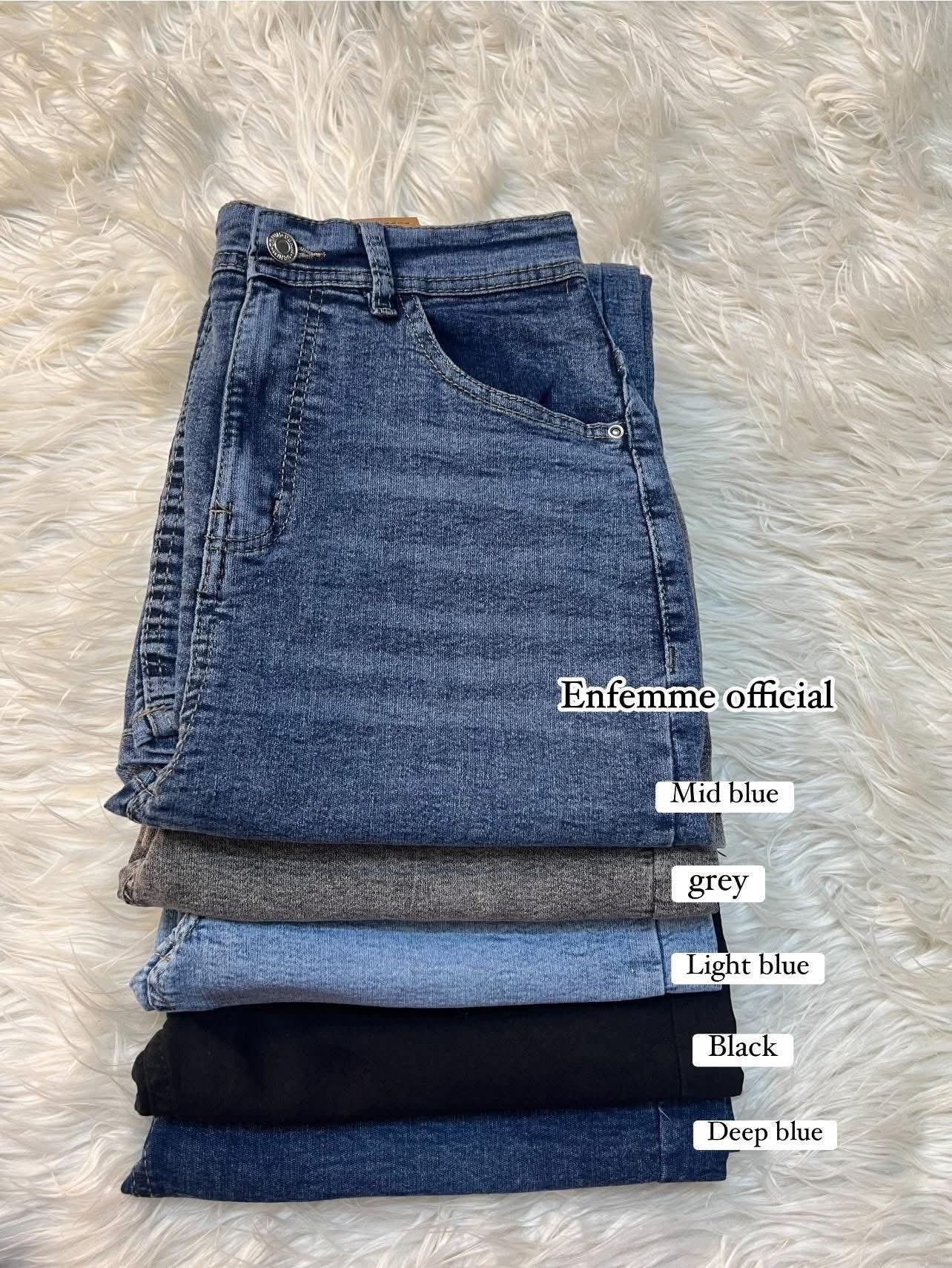 Ladies Baggy Jeans