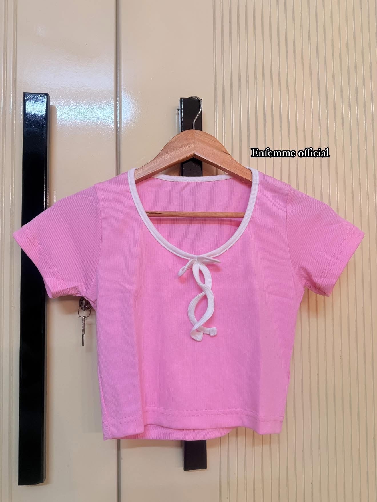 Ribbed Bow tie crop top